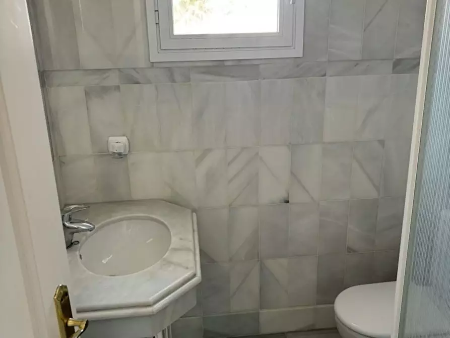 Immagine 5 di Appartamento in affitto  in Calle la Caleta a El Bercial