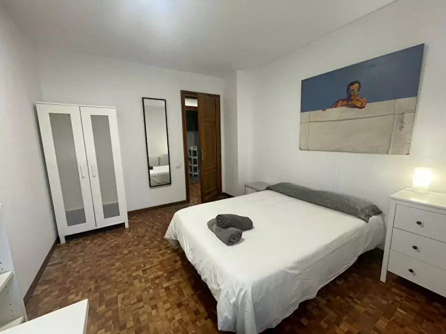 Immagine 2 di Camera in affitto  in Carrer de Luis Antúnez a Barcelona