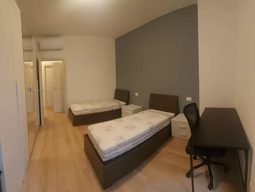 Immagine 2 di Camera in affitto  in Via Cipriano Facchinetti a Milano