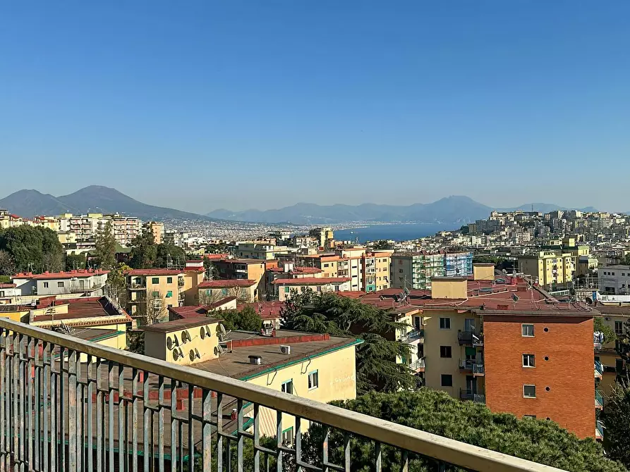 Immagine 6 di Camera in affitto  in Via Pietro Castellino a Napoli