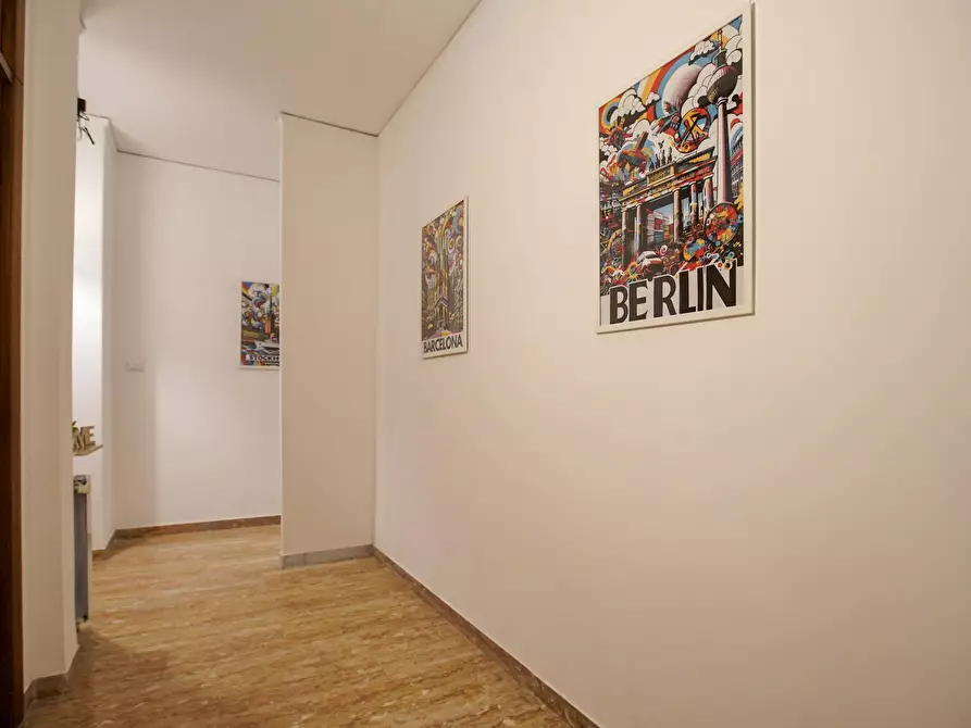 Immagine 10 di Camera in affitto  in Via Pietro Castellino a Napoli