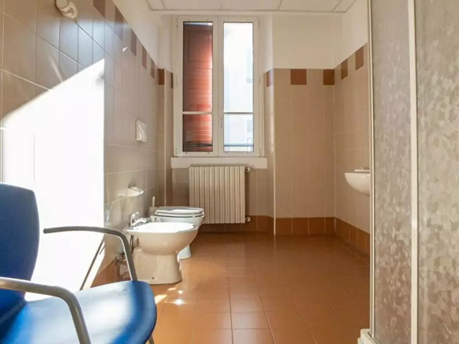 Immagine 9 di Camera in affitto  in Via Anton Giulio Barrili a Milano