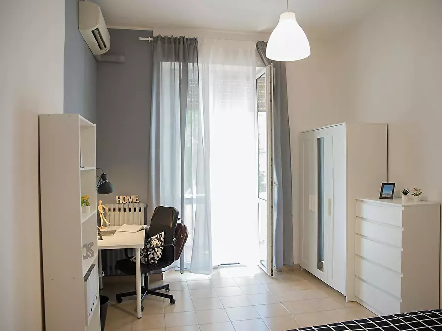 Immagine 2 di Camera in affitto  in Piazza San Francesco D'Assisi a Foggia