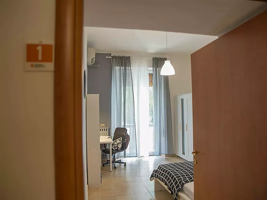 Immagine 1 di Camera in affitto  in Piazza San Francesco D'Assisi a Foggia