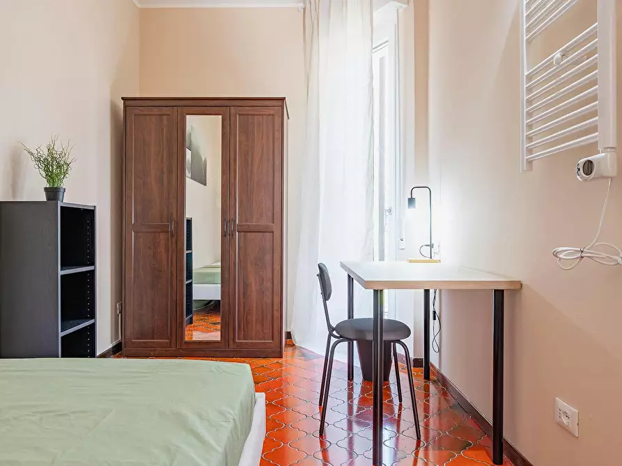 Immagine 2 di Camera in affitto  in Via Eugenio Donadoni a Milano