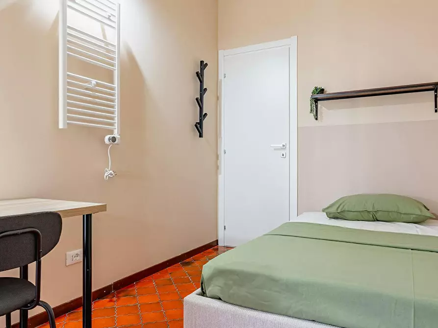 Immagine 3 di Camera in affitto  in Via Eugenio Donadoni a Milano