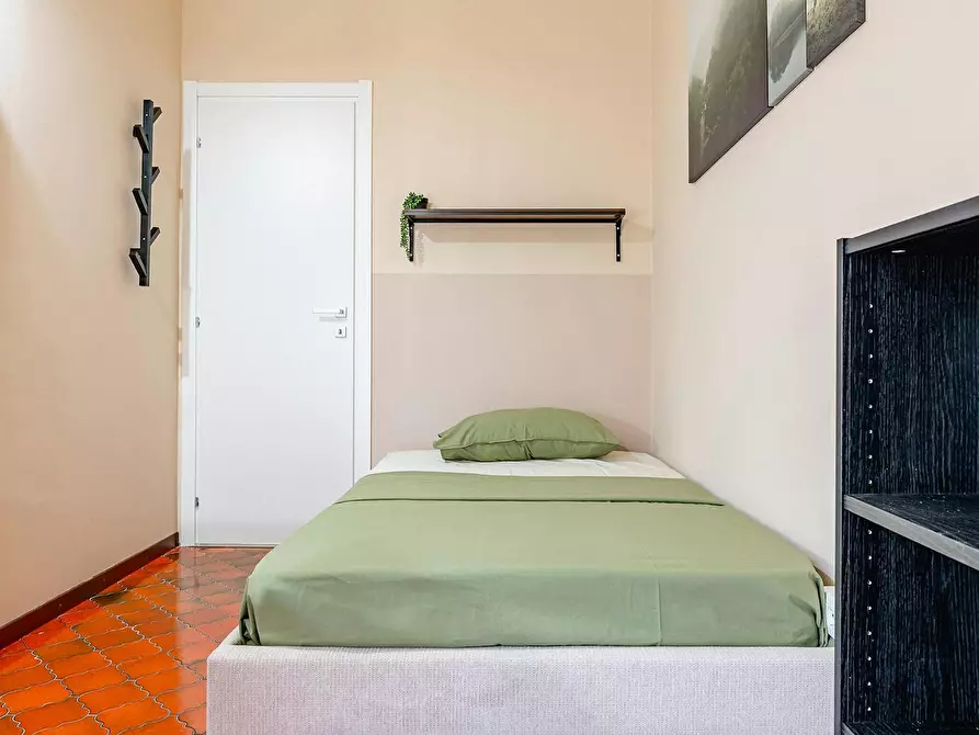 Immagine 4 di Camera in affitto  in Via Eugenio Donadoni a Milano