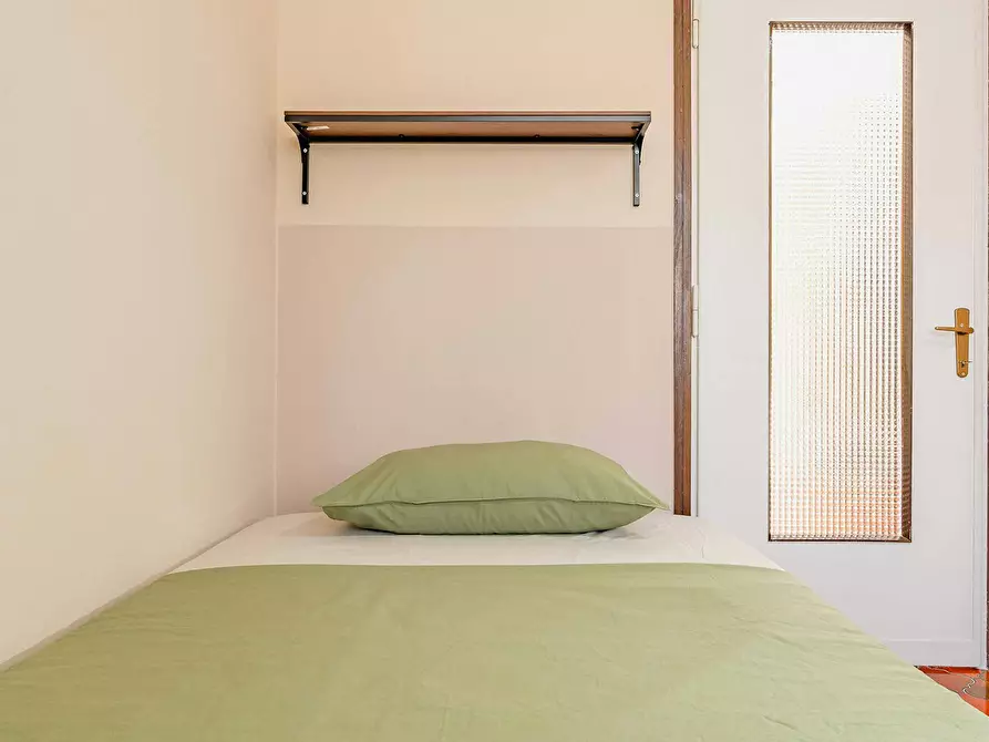 Immagine 5 di Camera in affitto  in Via Eugenio Donadoni a Milano