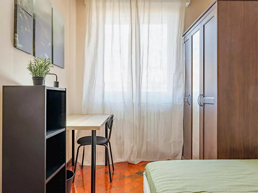 Immagine 2 di Camera in affitto  in Via Eugenio Donadoni a Milano