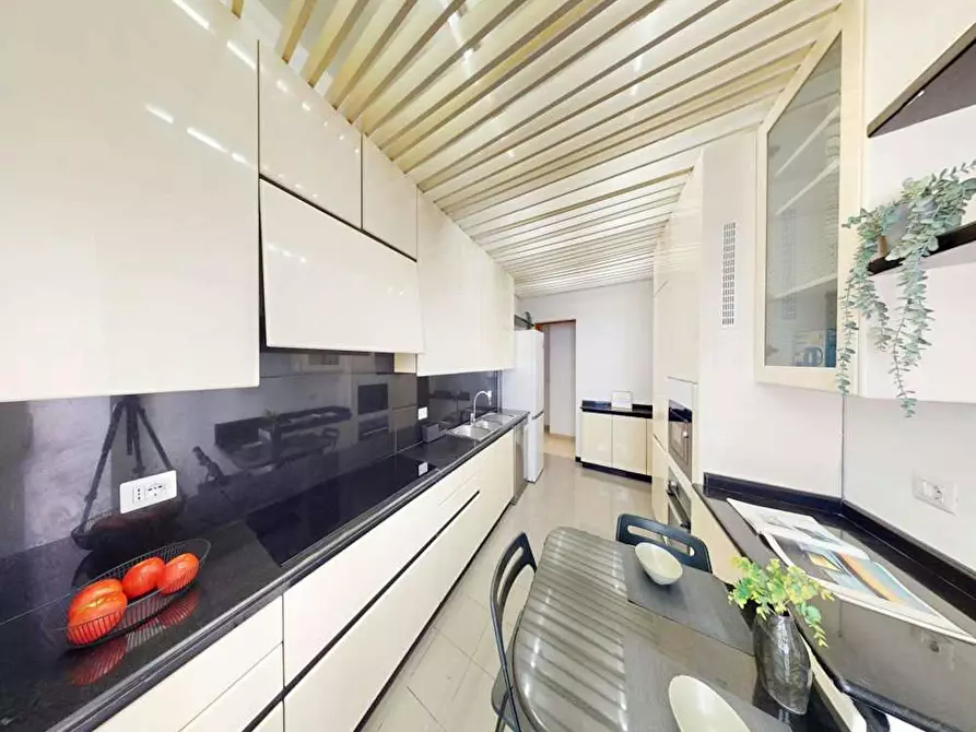 Immagine 8 di Camera in affitto  in Via Copernico a Milano