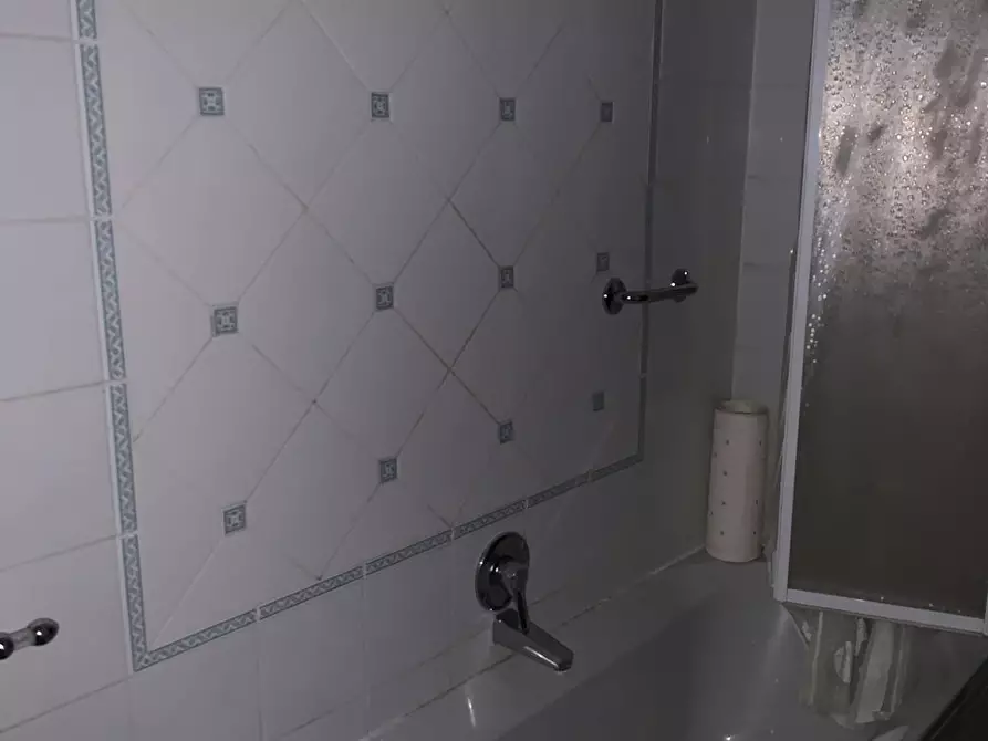 Immagine 6 di Camera in affitto  in Via Costantino Maes a Roma