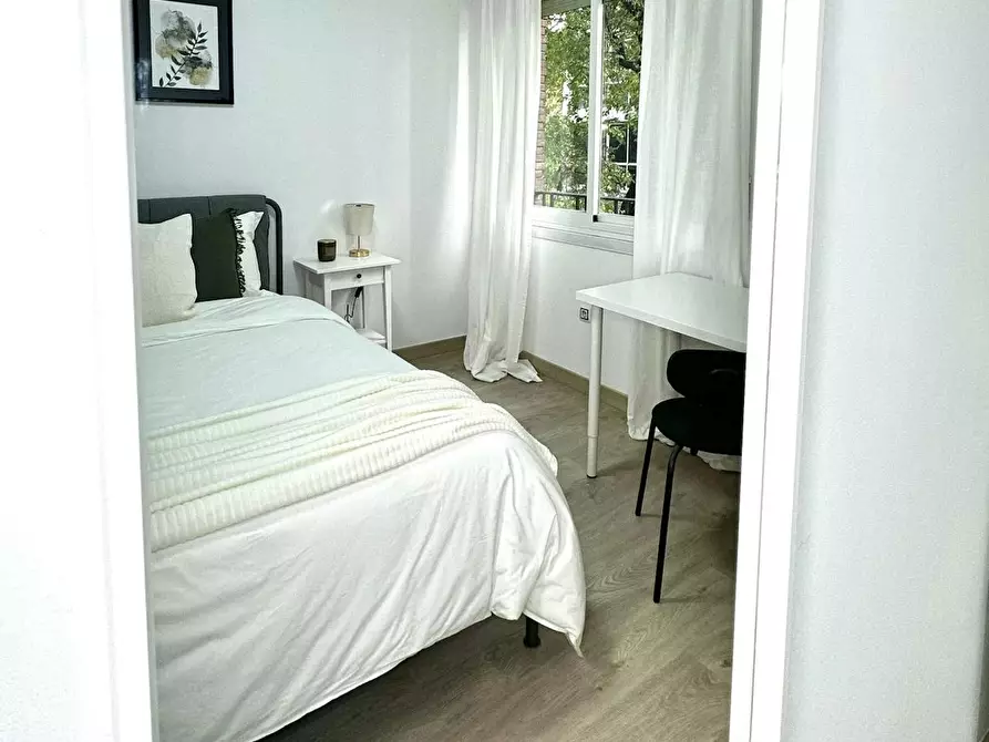 Immagine 2 di Camera in affitto  in Calle de Serrano a Madrid