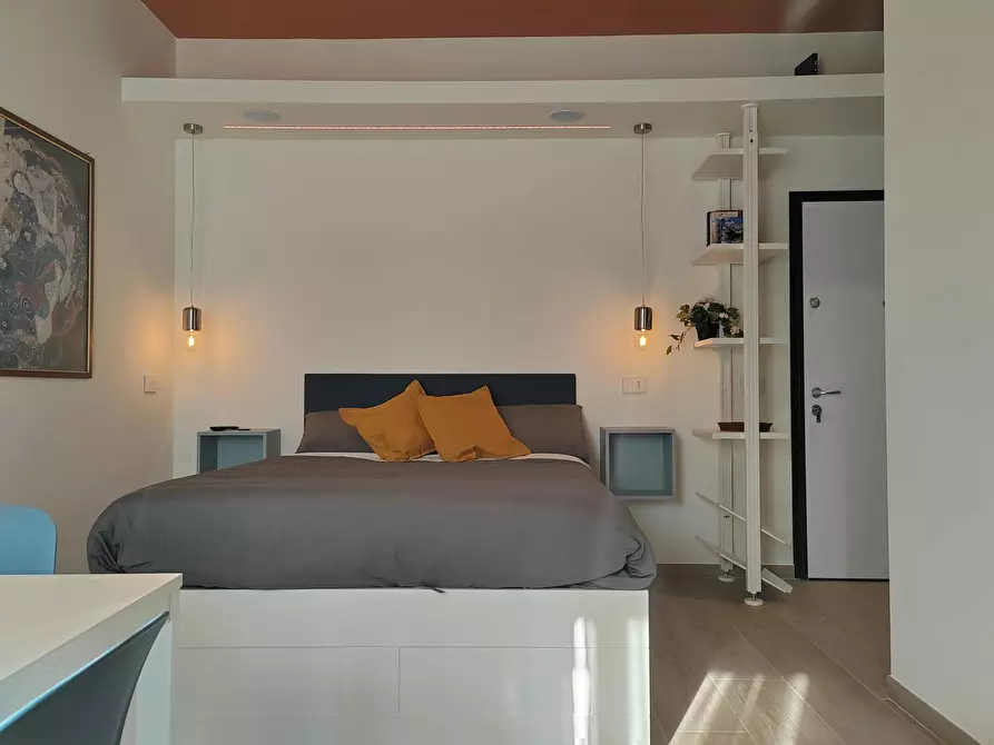 Immagine 1 di Appartamento in affitto  in Via Pompeo Cambiasi a Milano