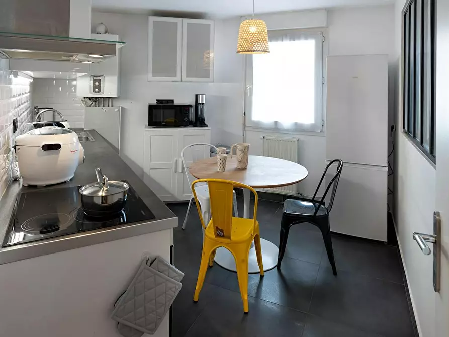 Immagine 4 di Camera in affitto  in Cours Émile-Zola a Villeurbanne