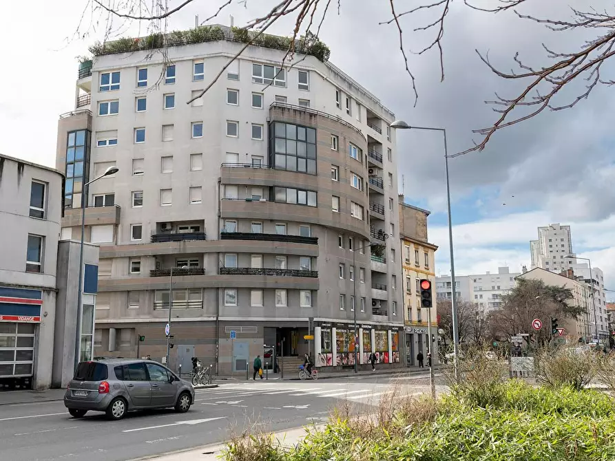 Immagine 7 di Camera in affitto  in Cours Émile-Zola a Villeurbanne