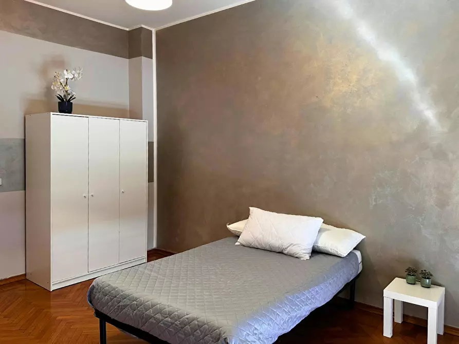 Immagine 3 di Camera in affitto  in Corso Giulio Cesare a Torino