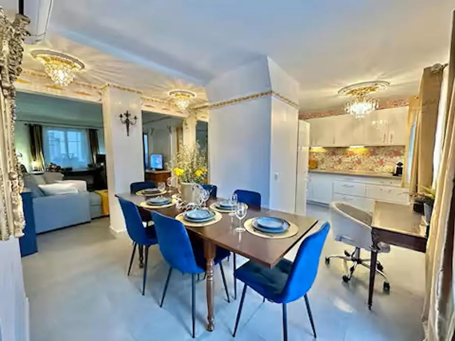 Immagine 1 di Appartamento in affitto  in Rue des Serruriers a Nice