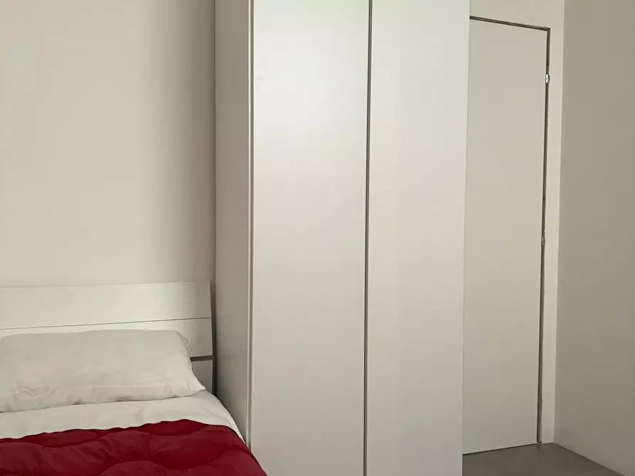 Immagine 6 di Camera in affitto  in Via Pietro Marocco a Milano