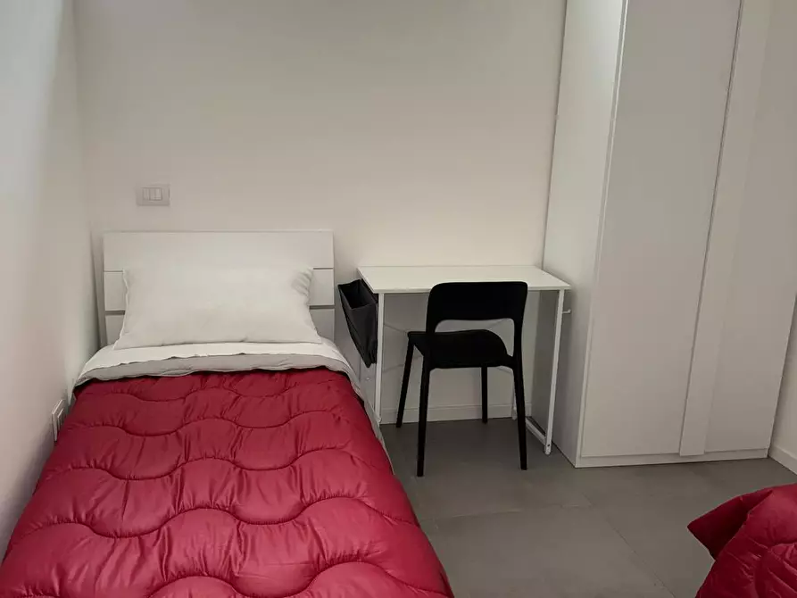 Immagine 2 di Camera in affitto  in Via Pietro Marocco a Milano