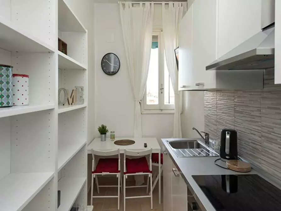 Immagine 9 di Camera in affitto  in Via delle Fragole a Bologna