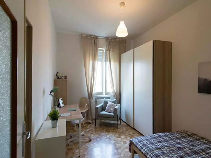 Immagine 2 di Camera in affitto  in Via delle Fragole a Bologna