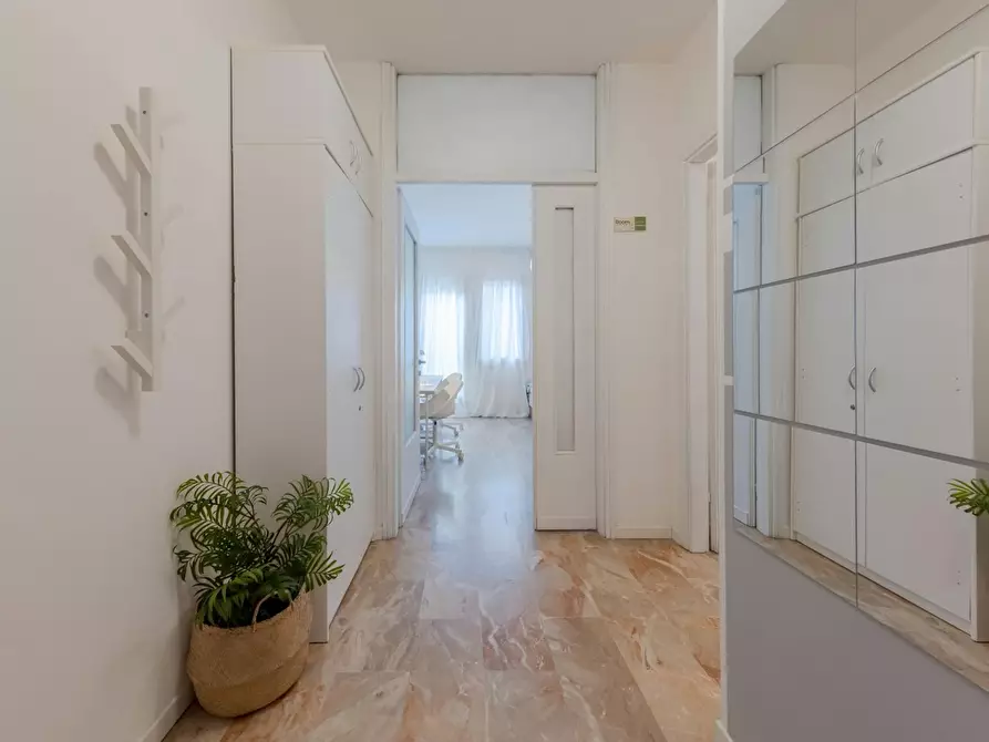 Immagine 8 di Camera in affitto  in Via Roberto Marin a Padova