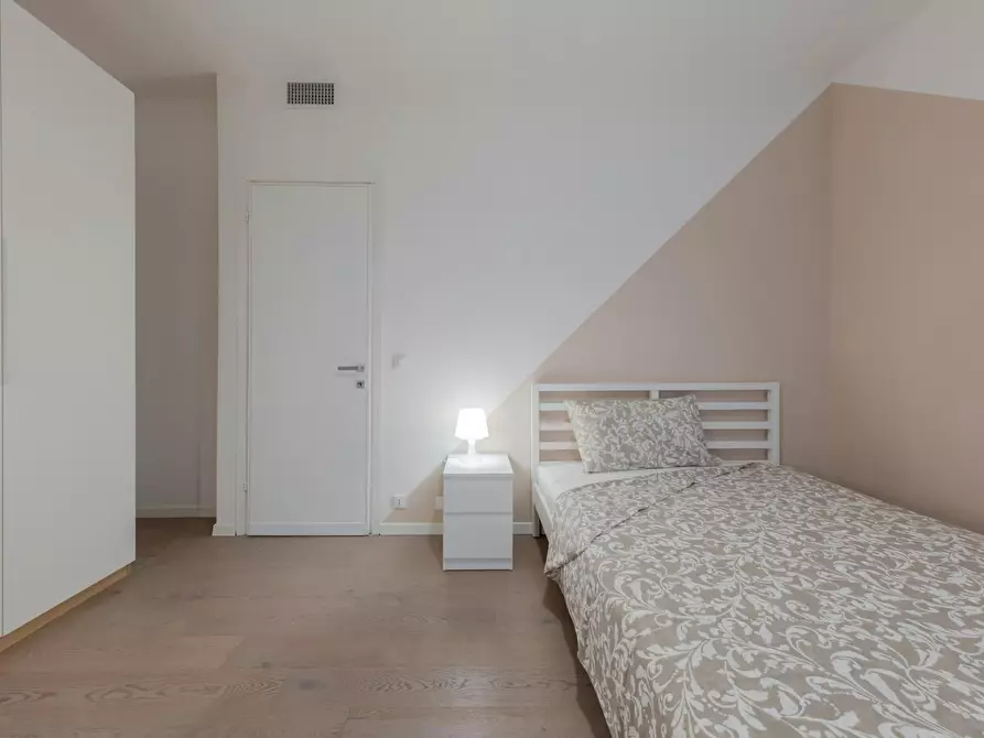 Immagine 5 di Camera in affitto  in Via Roberto Marin a Padova