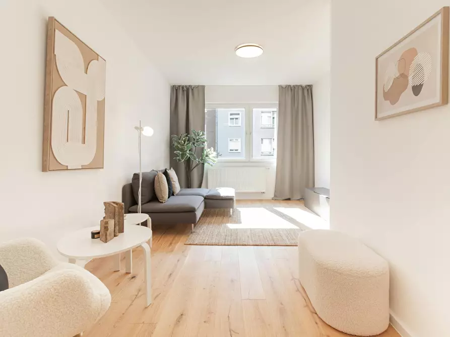 Immagine 1 di Appartamento in affitto  in Remscheider Straße a Düsseldorf