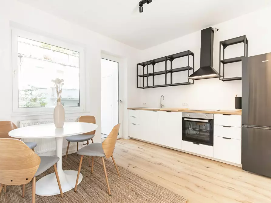 Immagine 9 di Appartamento in affitto  in Remscheider Straße a Düsseldorf