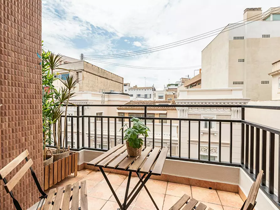 Immagine 2 di Camera in affitto  in Carrer d'Hernán Cortés a Valencia