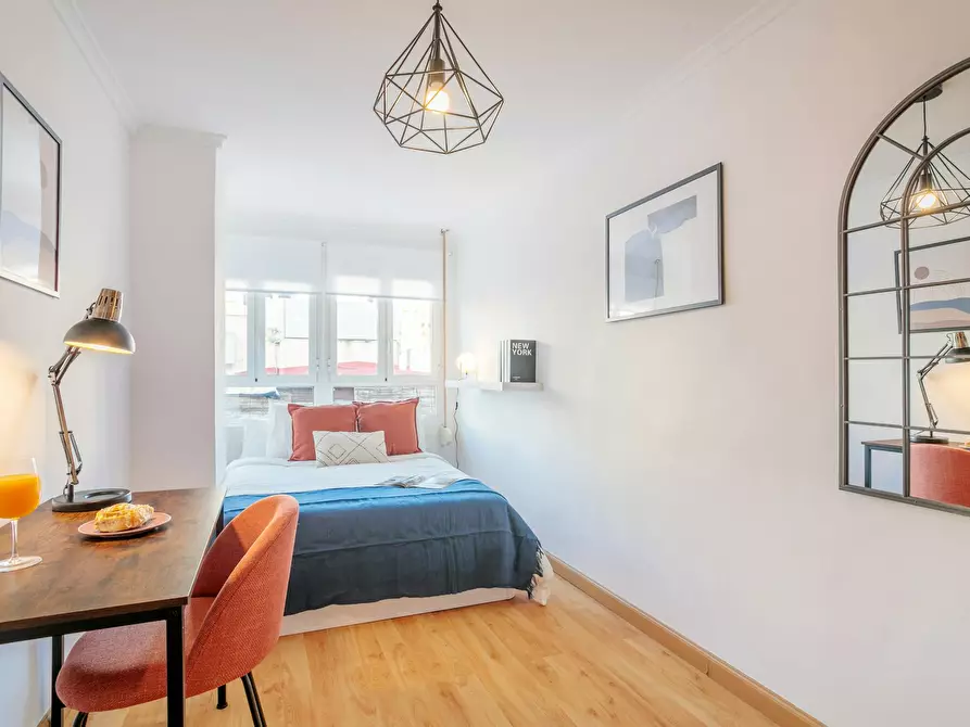 Immagine 2 di Camera in affitto  in Calle Valdés a Alicante/Alacant