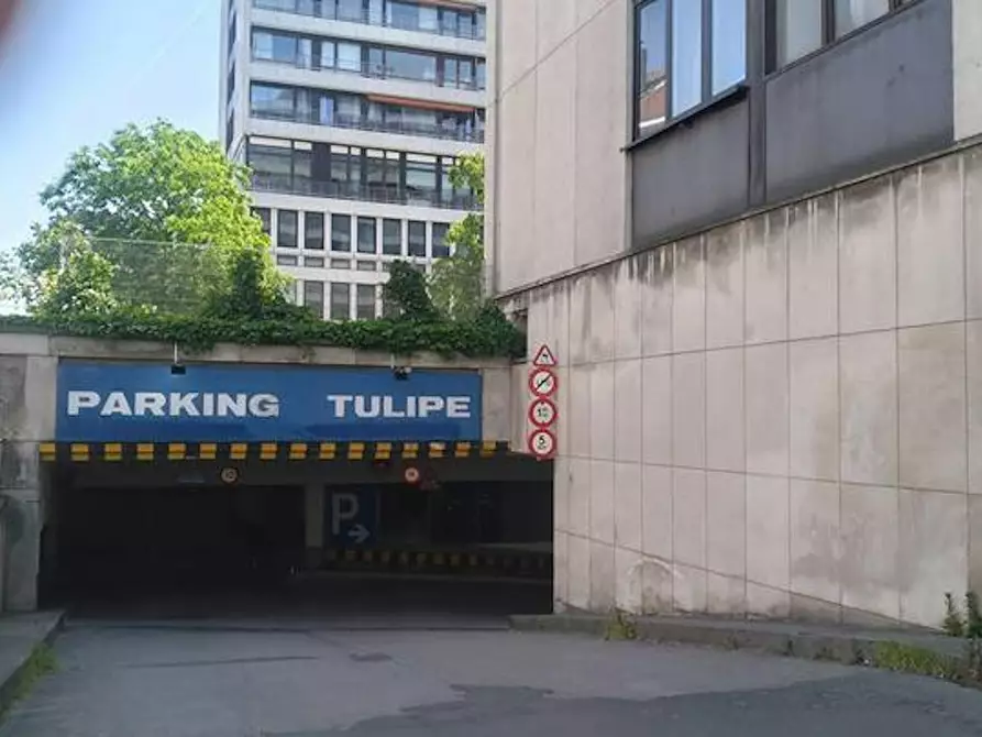 Immagine 8 di Appartamento in affitto  in Rue du Prince Albert a Ixelles