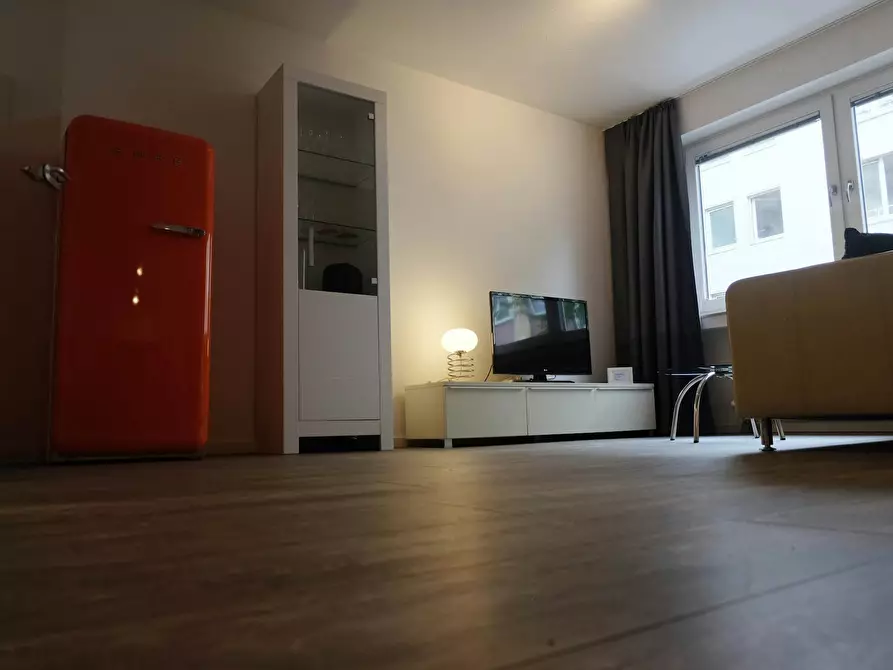 Immagine 4 di Appartamento in affitto  in Martinstraße a Düsseldorf