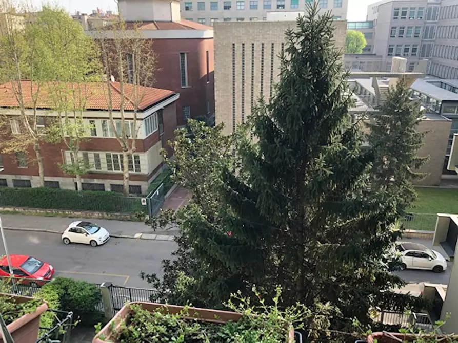 Immagine 5 di Camera in affitto  in Via Leopoldo Sabbatini a Milano