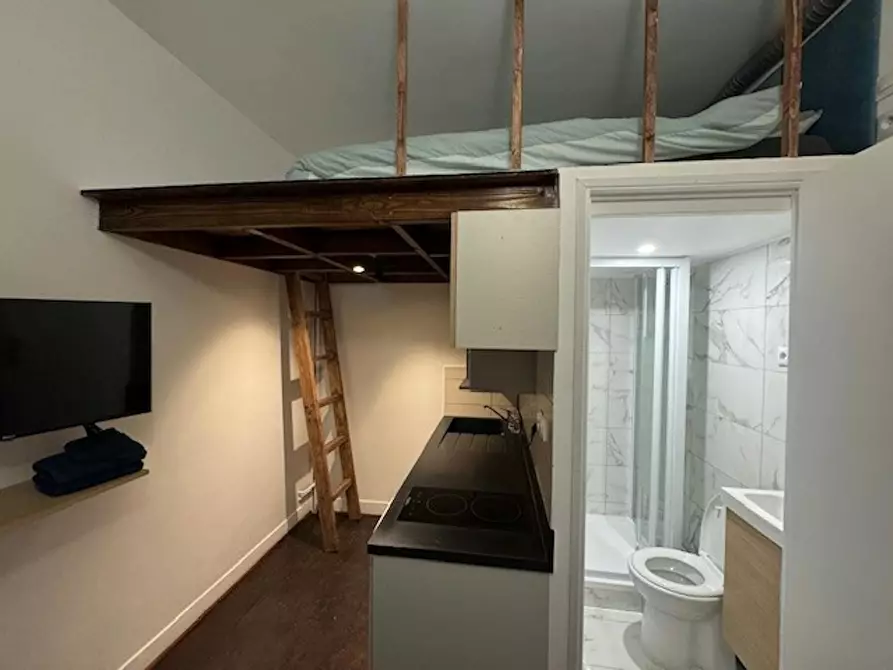 Immagine 5 di Appartamento in affitto  in Rue des Renaudes a Paris 17