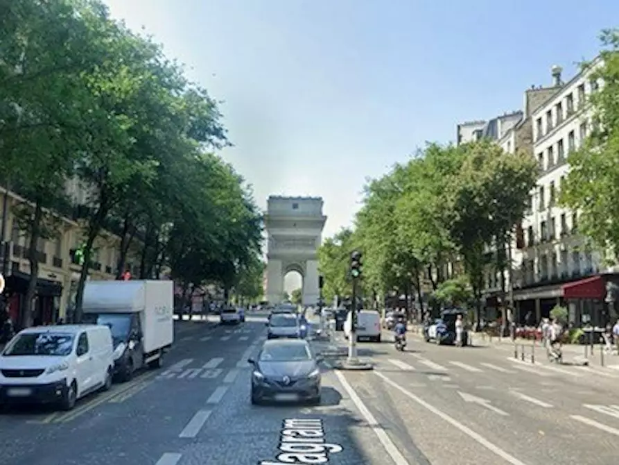 Immagine 8 di Appartamento in affitto  in Rue des Renaudes a Paris 17