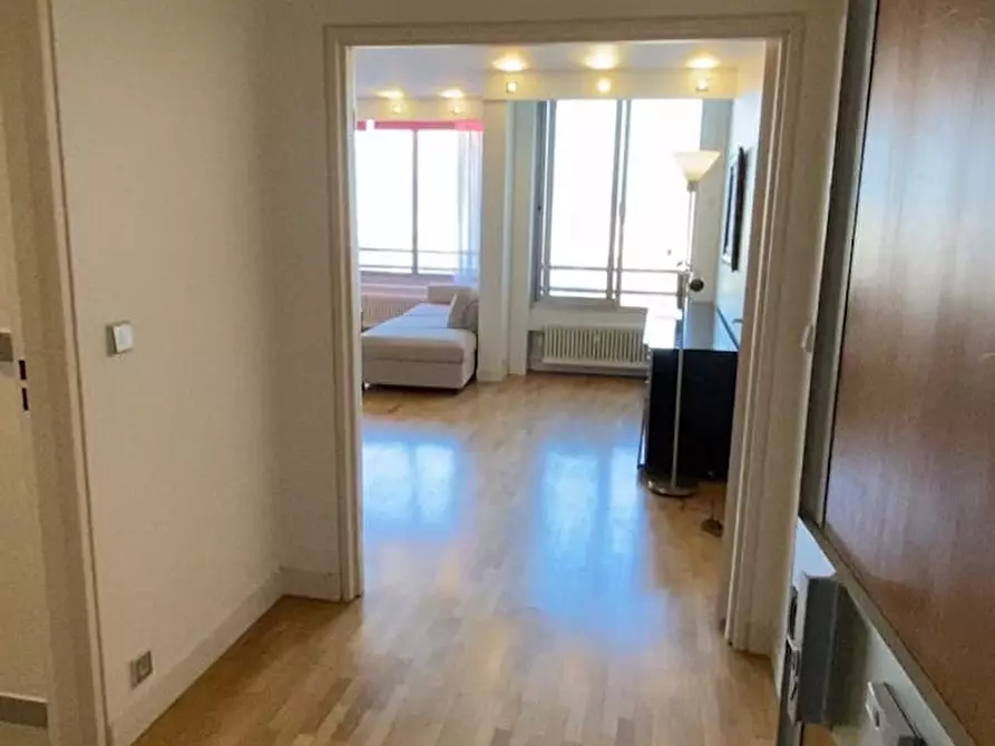 Immagine 7 di Appartamento in affitto  in Rue Robert de Flers a Paris