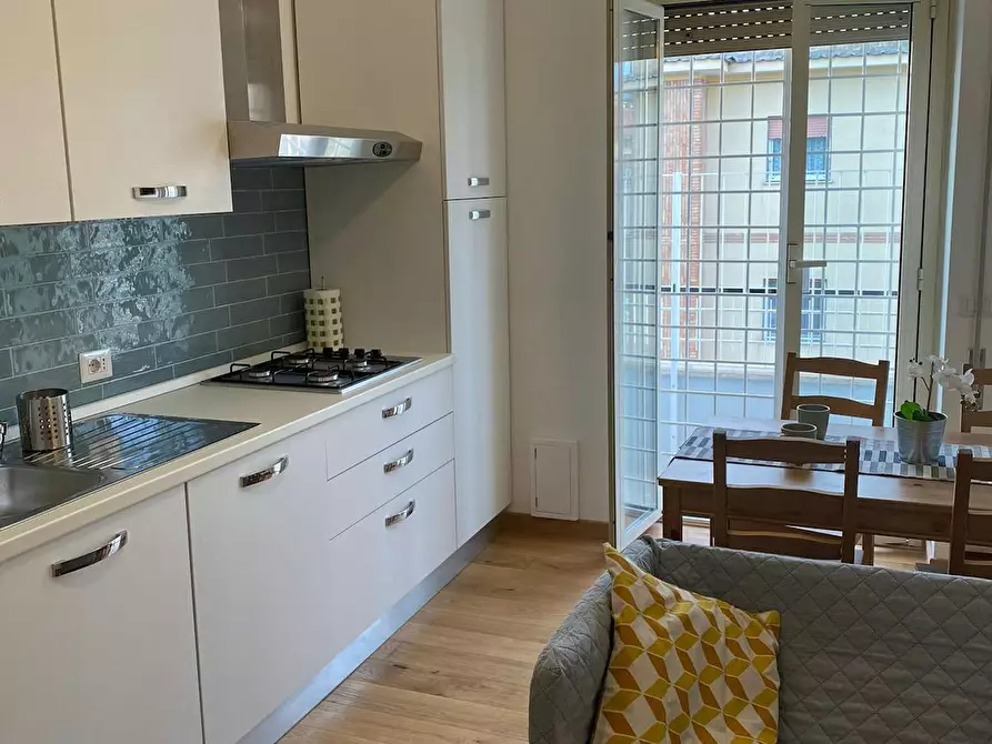 Immagine 9 di Appartamento in affitto  in Via Renzo da Ceri a Roma