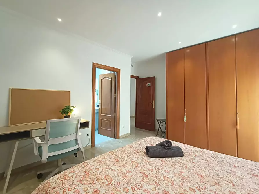 Immagine 2 di Camera in affitto  in Carrer Carmelitas a Parque Industrial De Elche (Poligono Industrial)