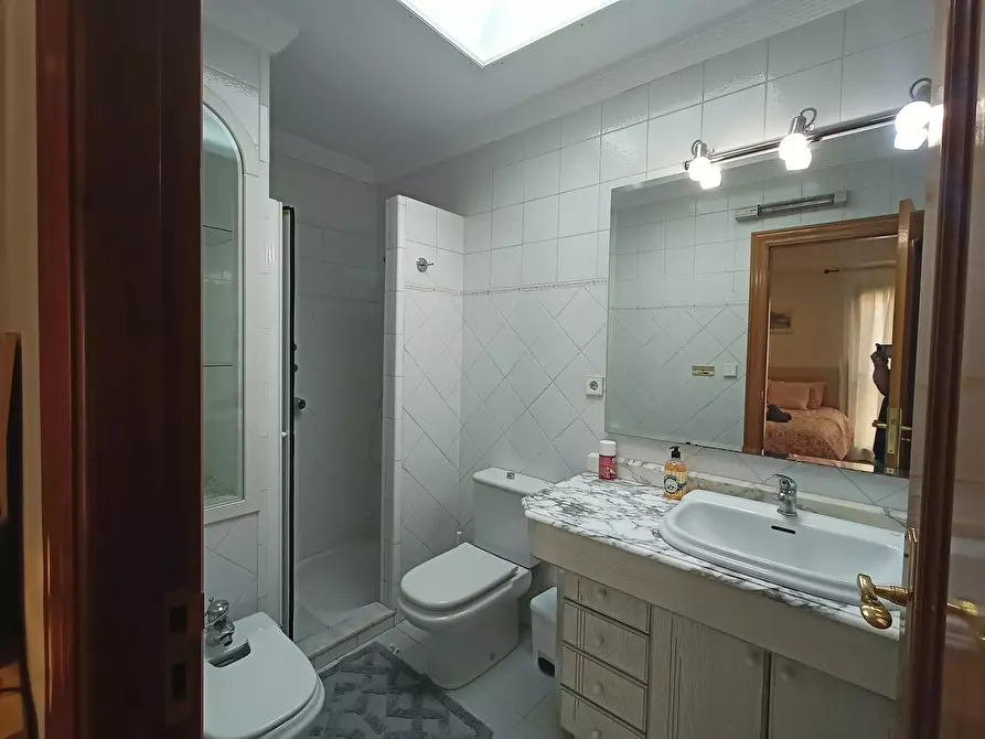 Immagine 4 di Camera in affitto  in Carrer Carmelitas a Parque Industrial De Elche (Poligono Industrial)