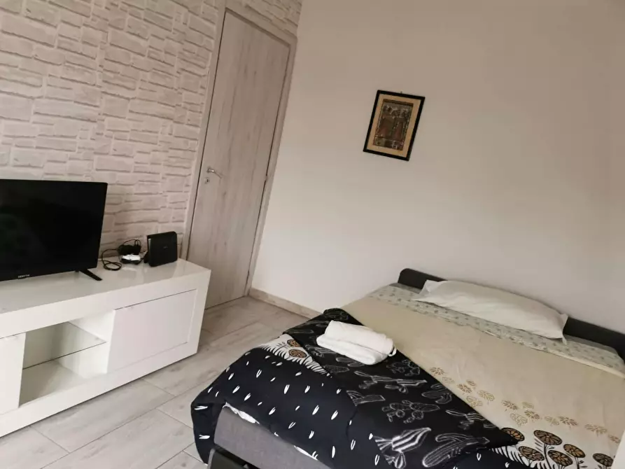 Immagine 1 di Camera in affitto  in Via Vittorio Scialoia a Milano