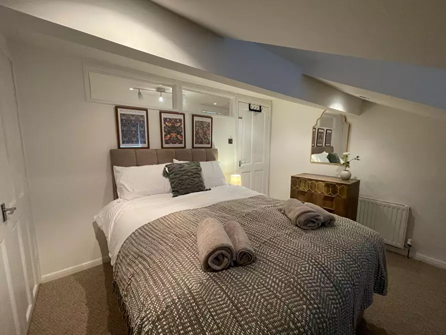 Immagine 8 di Casa indipendente in affitto  in Serpentine Road a 