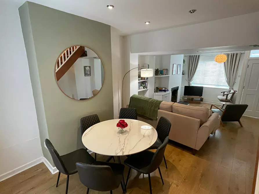 Immagine 4 di Casa indipendente in affitto  in Serpentine Road a 