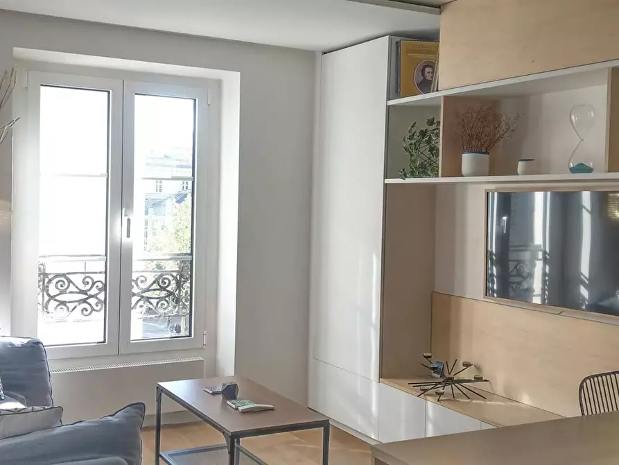 Immagine 5 di Appartamento in affitto  in Impasse Boutron a Paris