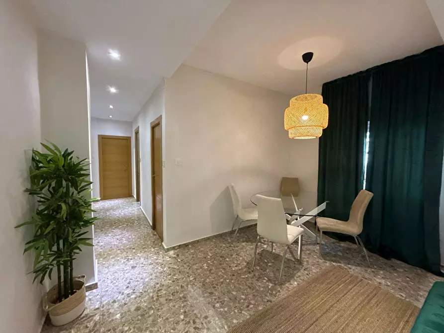 Immagine 10 di Camera in affitto  in Carrer de l'Omet a Valencia