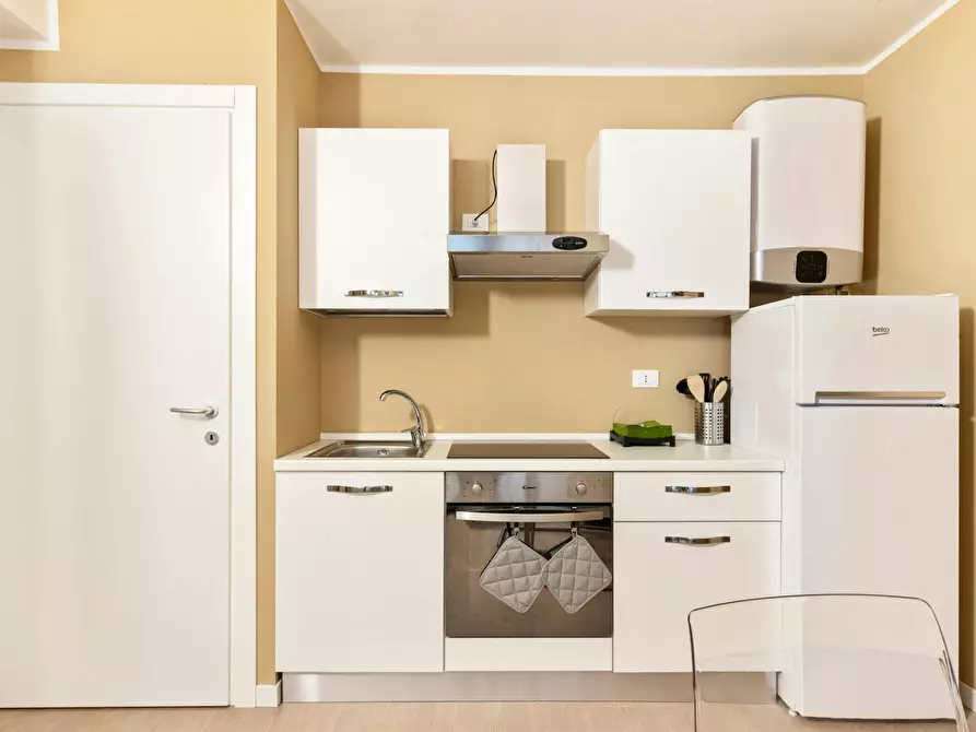 Immagine 5 di Appartamento in affitto  in Via Luciano Manara a Milano