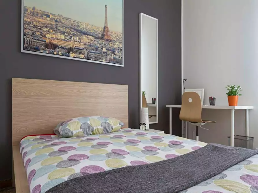 Immagine 3 di Camera in affitto  in Viale Carlo Espinasse a Milano