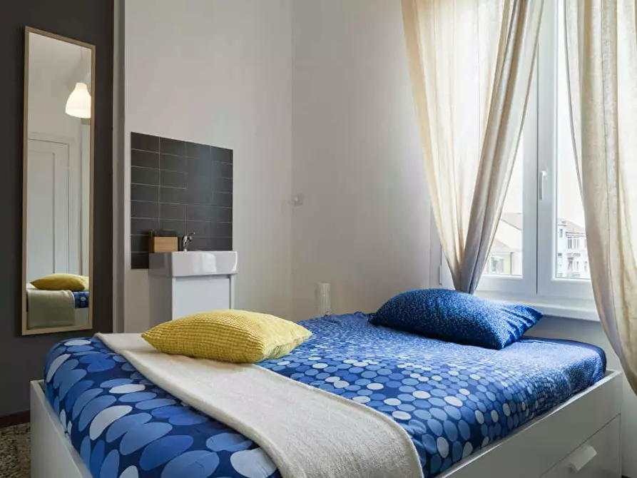 Immagine 1 di Camera in affitto  in Viale Carlo Espinasse a Milano