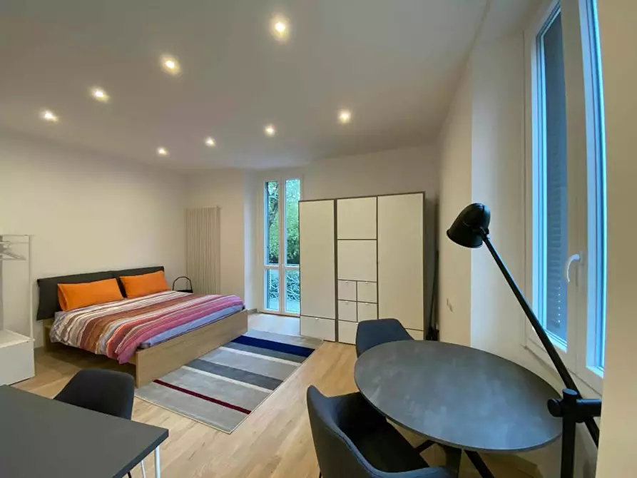 Immagine 1 di Appartamento in affitto  in Via Brusuglio a Milano