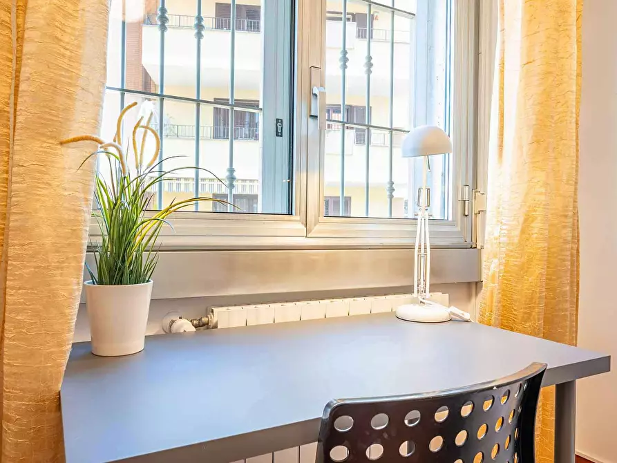 Immagine 6 di Camera in affitto  in Via Santa Rita da Cascia a Milano